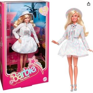 NEW Barbie the Movie: Margot Robbie as Barbie, Wearing Blue Plaid Matching Set